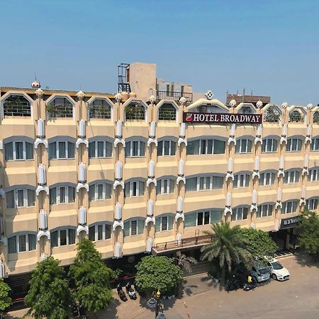 New Hotel Broadway Varanasi Exteriör bild
