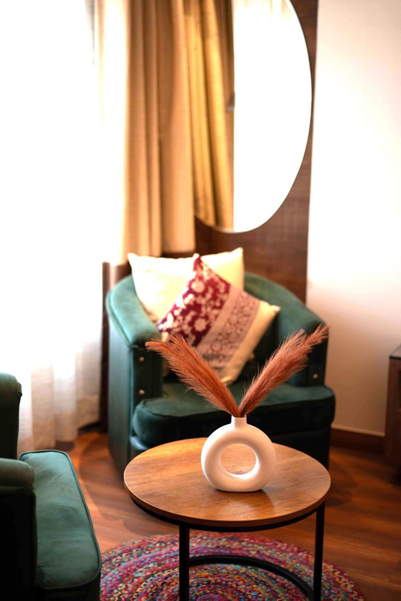 New Hotel Broadway Varanasi Exteriör bild