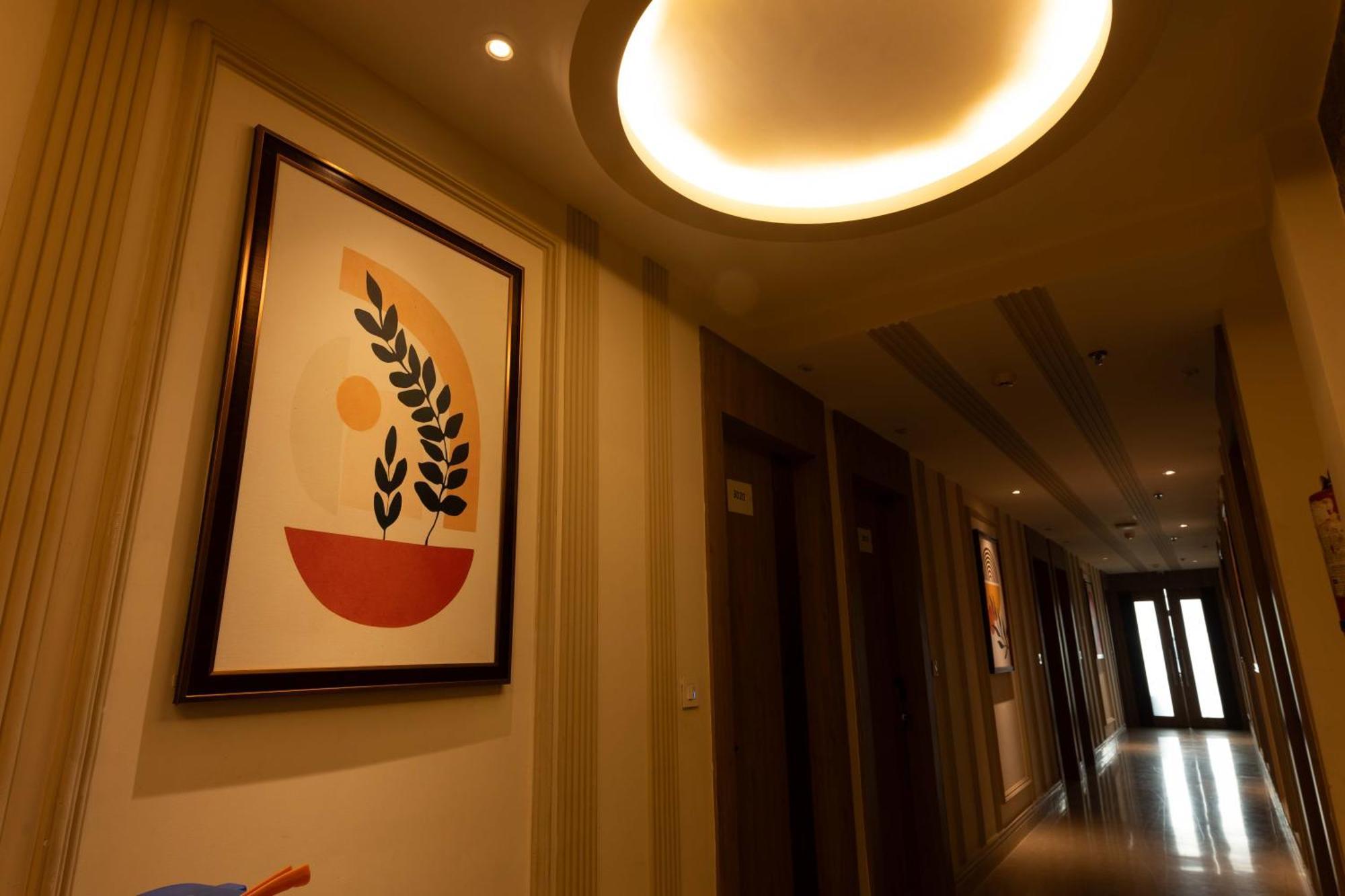 New Hotel Broadway Varanasi Exteriör bild