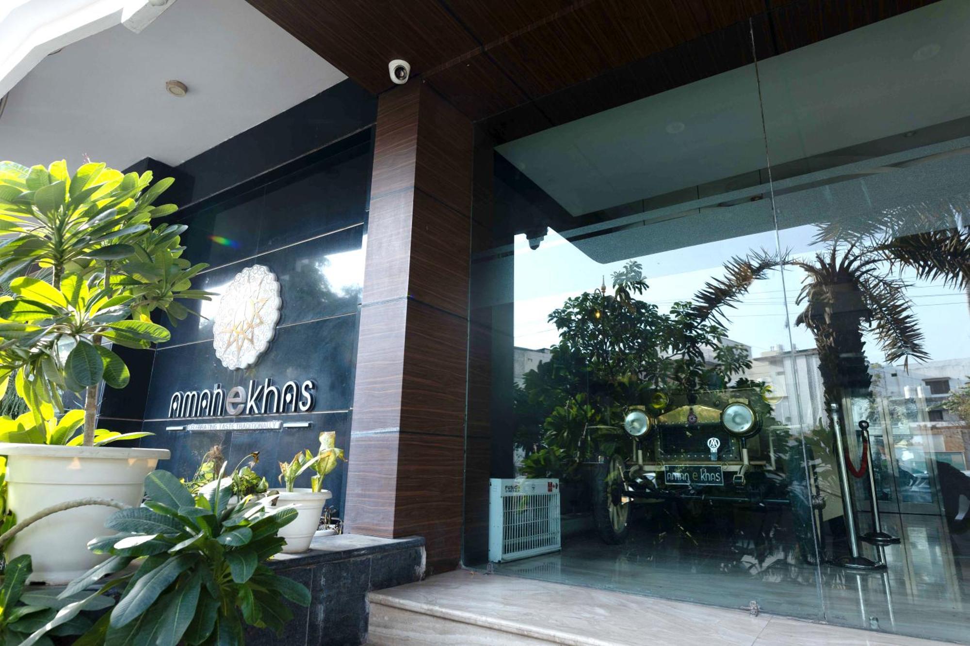 New Hotel Broadway Varanasi Exteriör bild